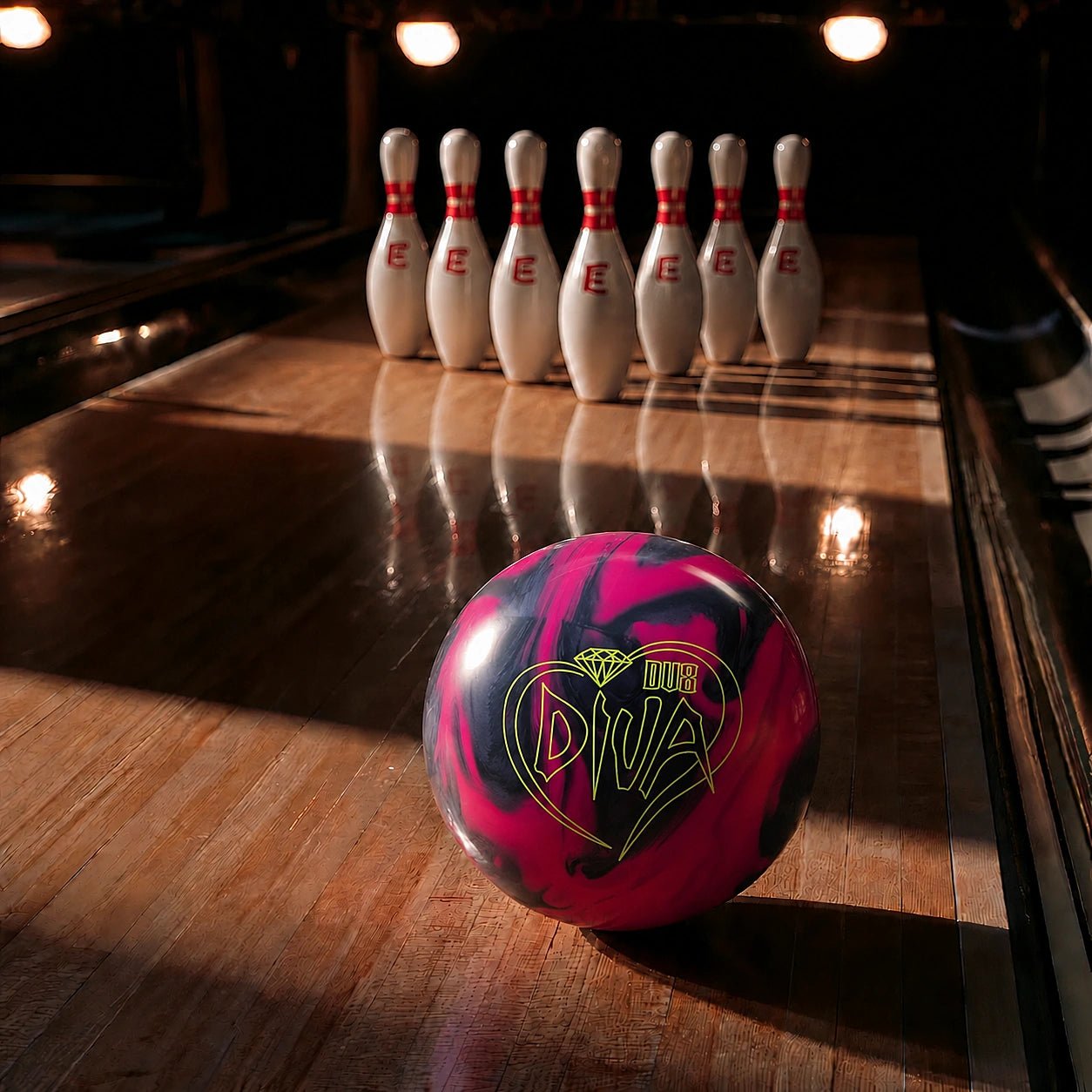 Boule DIAMOND DIVA DV8 - Bowling Stars