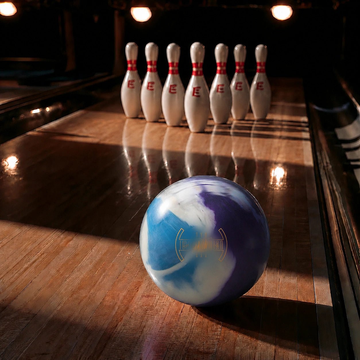 Boule INTIMIDATOR PEARL DV8 - Bowling Stars