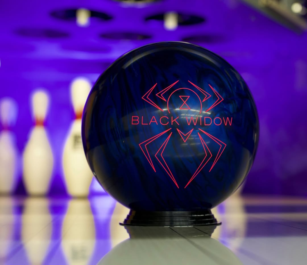 BLACK WIDOW MANIA Kugel - Bowling Stars