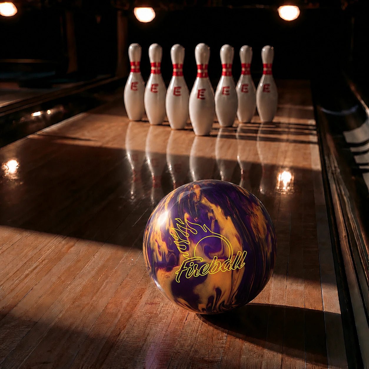 Boule Blaze Strike Purple/Gold - Bowling Stars