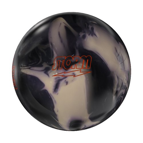 Une Boule De Bowling Est Posée Sur Une Table Avec Un Arbre De Noël En Une Boule De Bowling Est Posée Sur Une Table Avec Un Arbre De Noël En