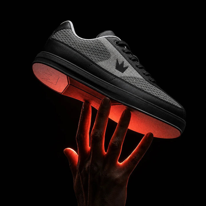 Chaussure de bowling Renegade Mesh noir - Bowling Stars